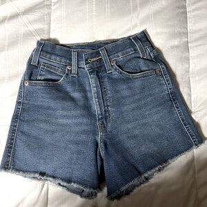 Signature Levi Strauss Jean Shorts. Size 2.  Some Stretch.  Great Fit!